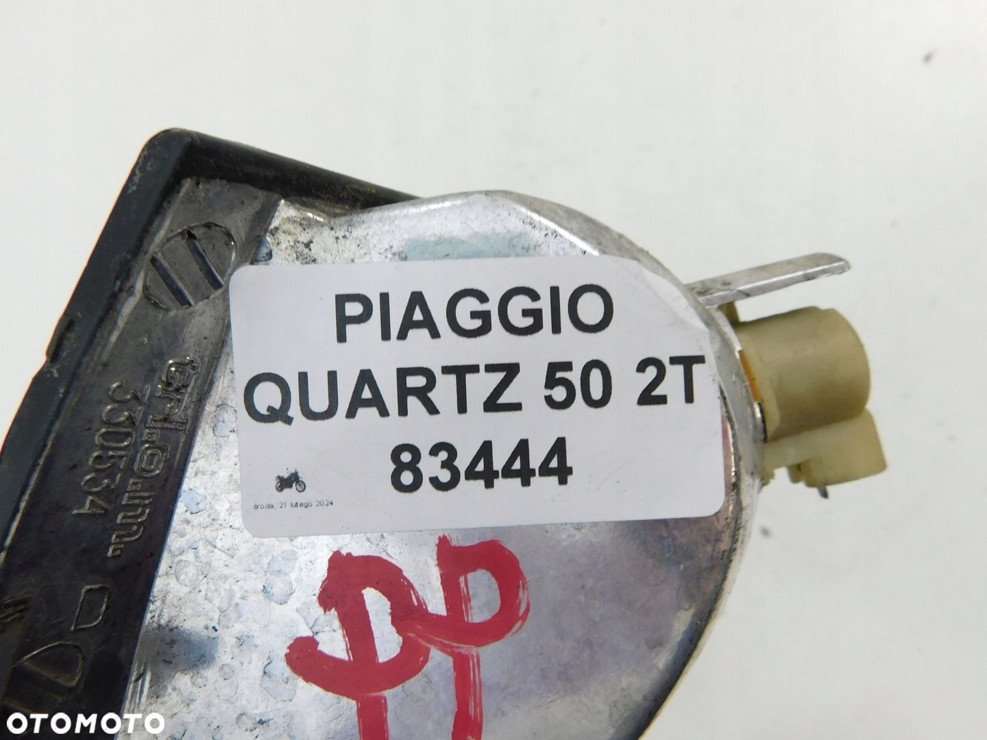 PIAGGIO QUARTZ 50 2T KIERUNKOWSKAZ PRZÓD PRAWY - 6