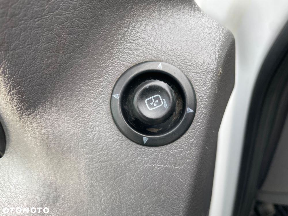 Ford Explorer 4.0 AWD - 14