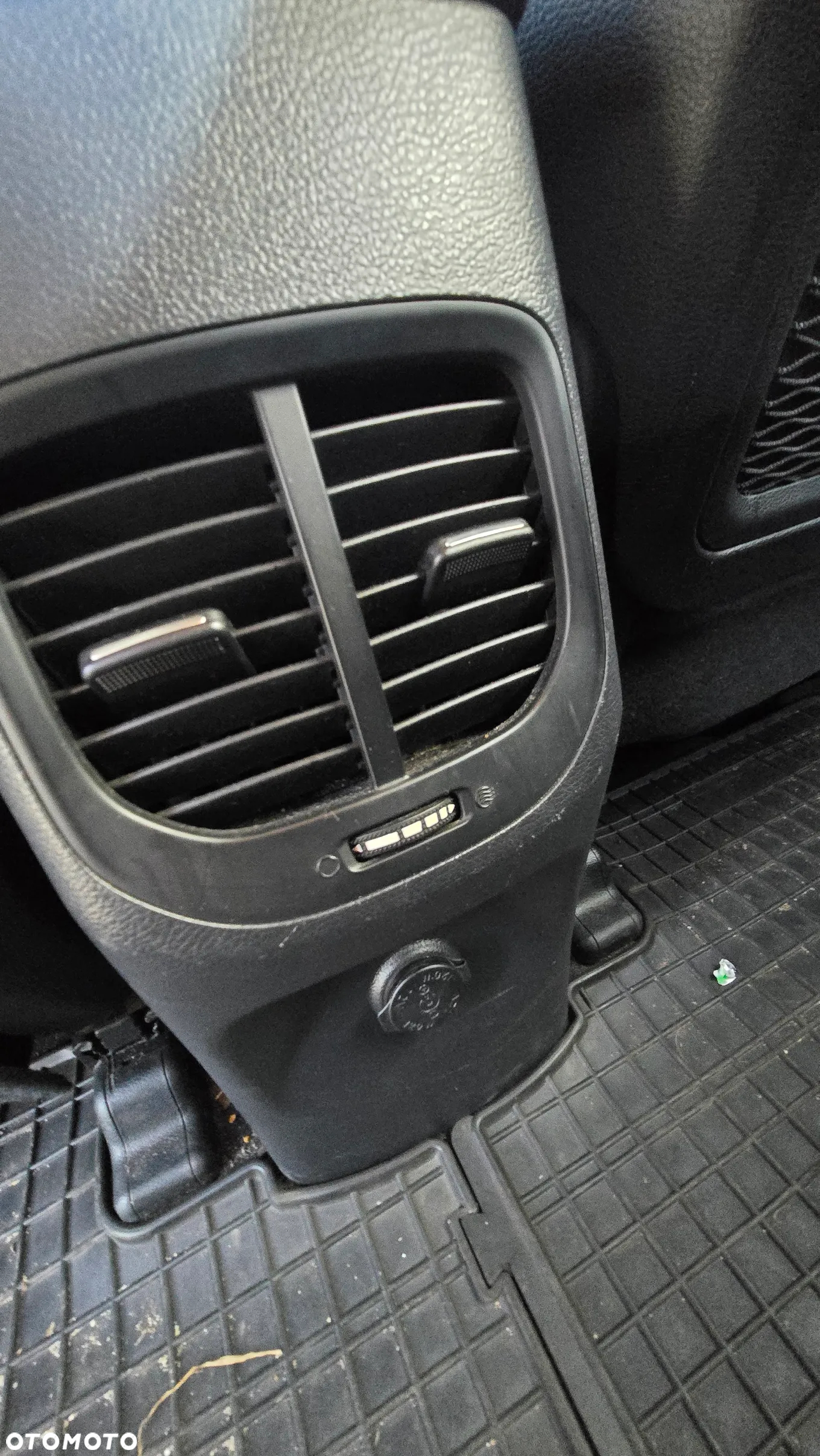 Kia Carens 1.7 CRDi L - 25