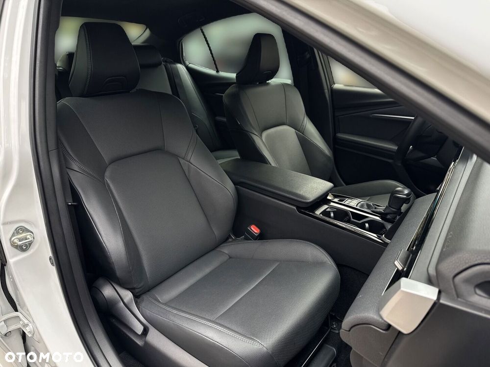 Toyota Camry - 15