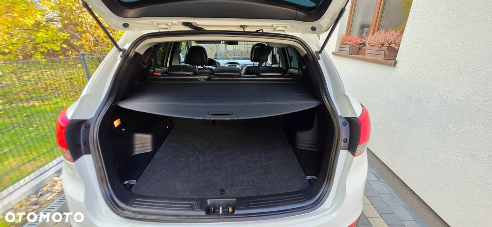 Hyundai ix35 1.7 CRDi 2WD blue Finale Gold - 10