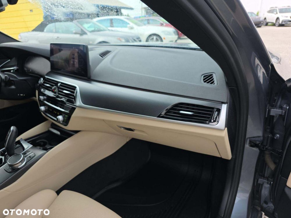 BMW Seria 5 530i GPF M Sport sport - 9