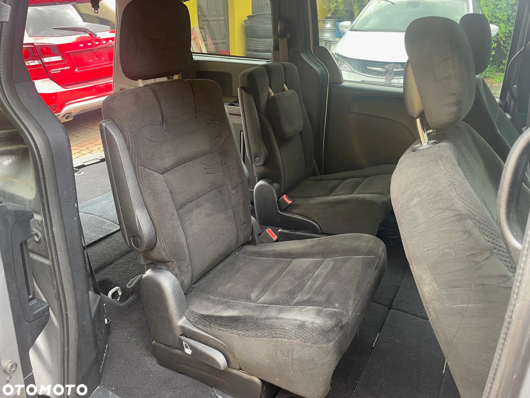 Dodge Grand Caravan - 19
