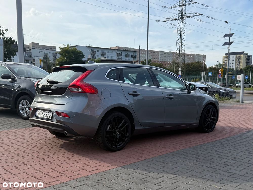 Volvo V40 D4 Drive-E Momentum - 4