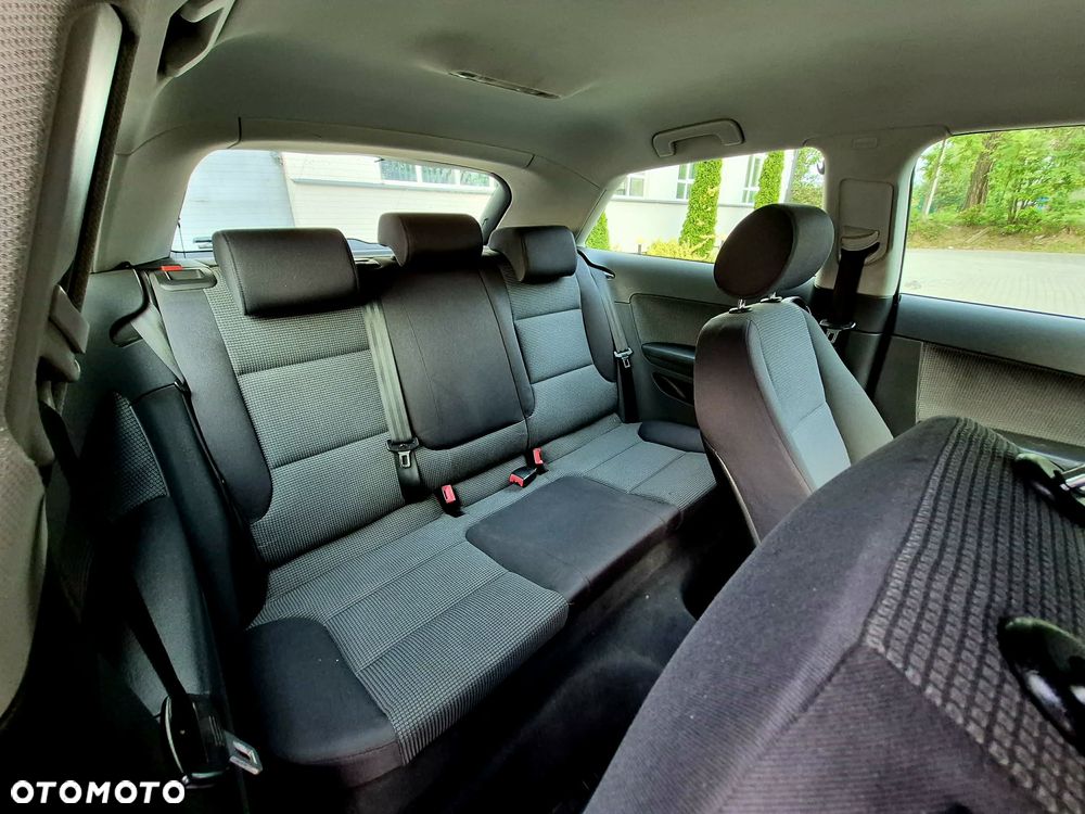 Audi A3 3-drzwiowe 1.6 Ambition - 15
