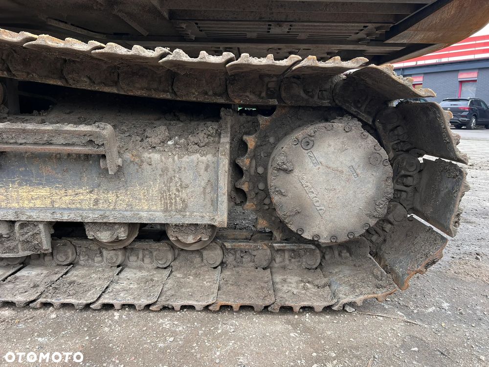 Volvo EC220 EL - 10