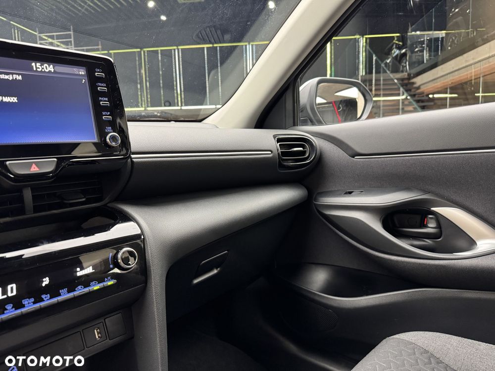 Toyota Yaris Cross Hybrid 1.5 Comfort AWD - 29