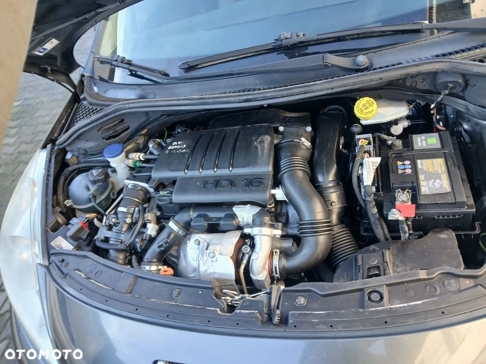 Peugeot 207 1.6 HDi Presence - 12