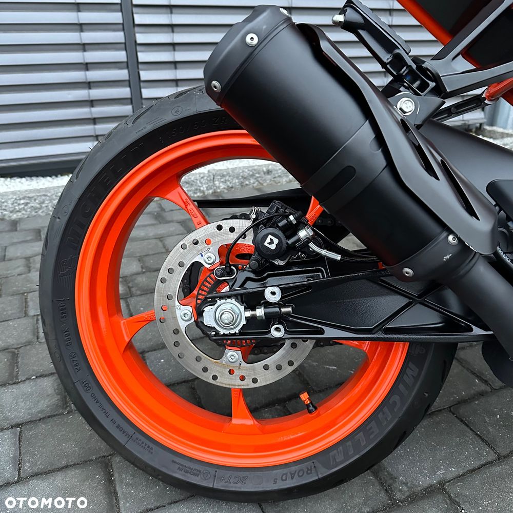 KTM RC 125 - 8