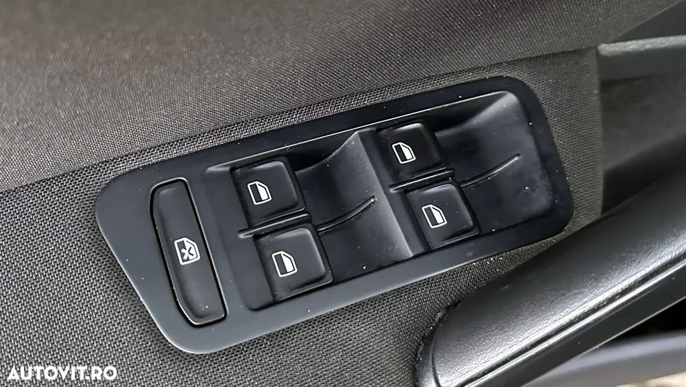 Volkswagen Golf - 27