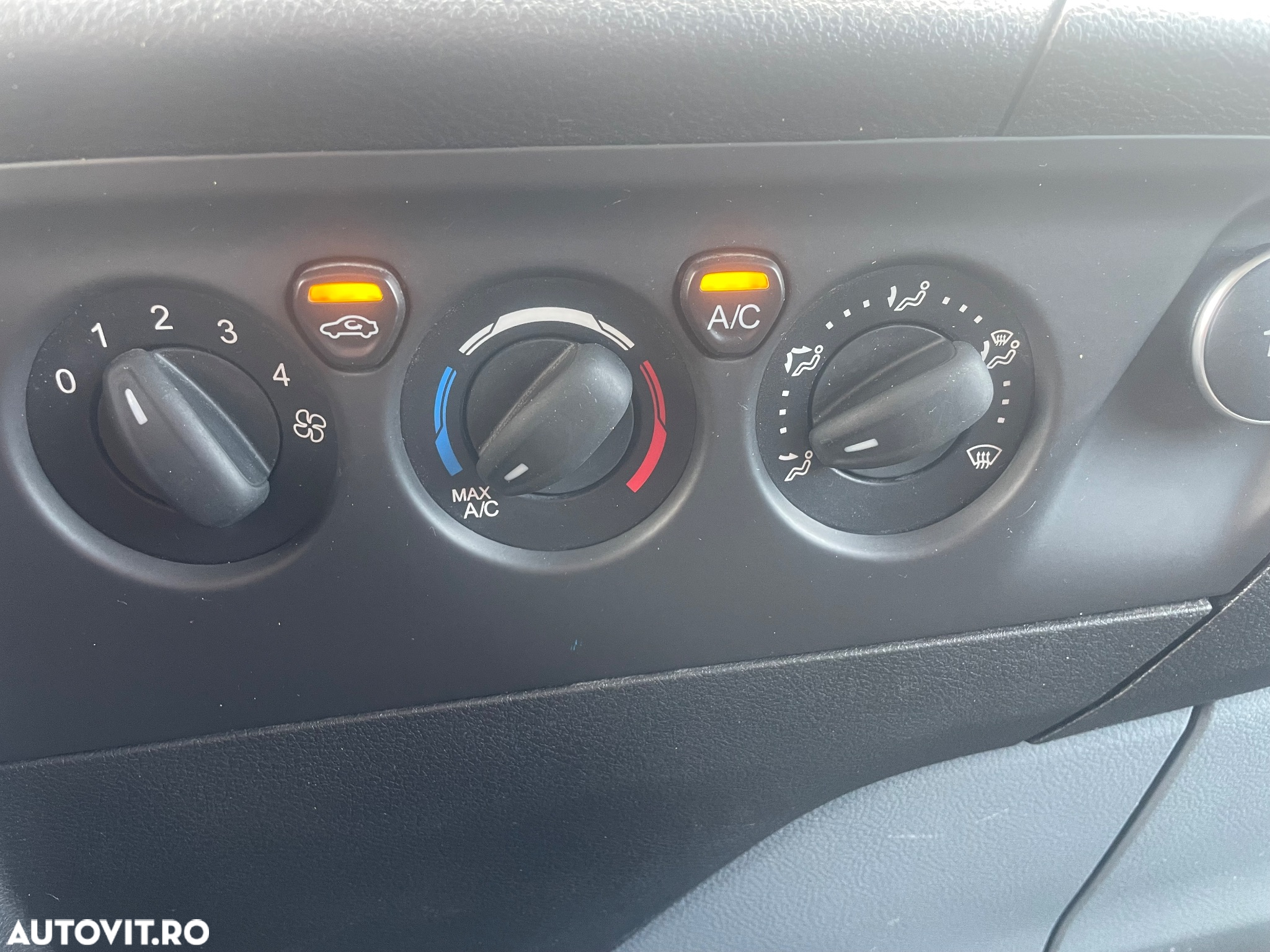 Ford Transit Custom - 26