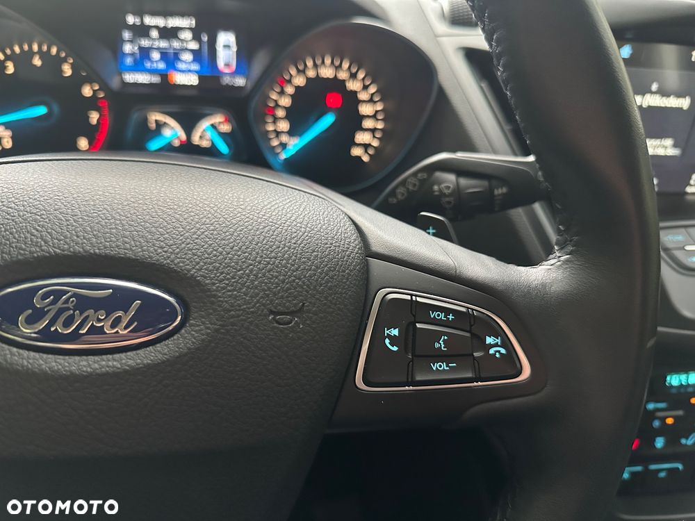 Ford Kuga - 18