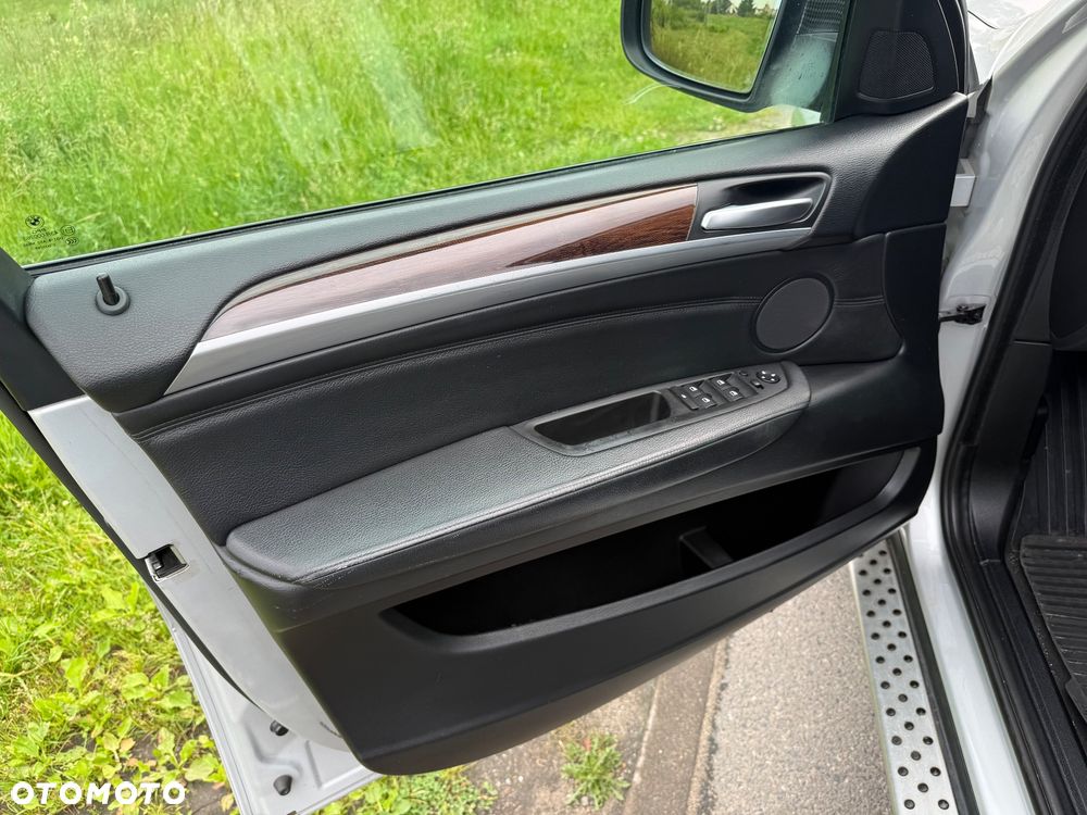 BMW X6 - 15