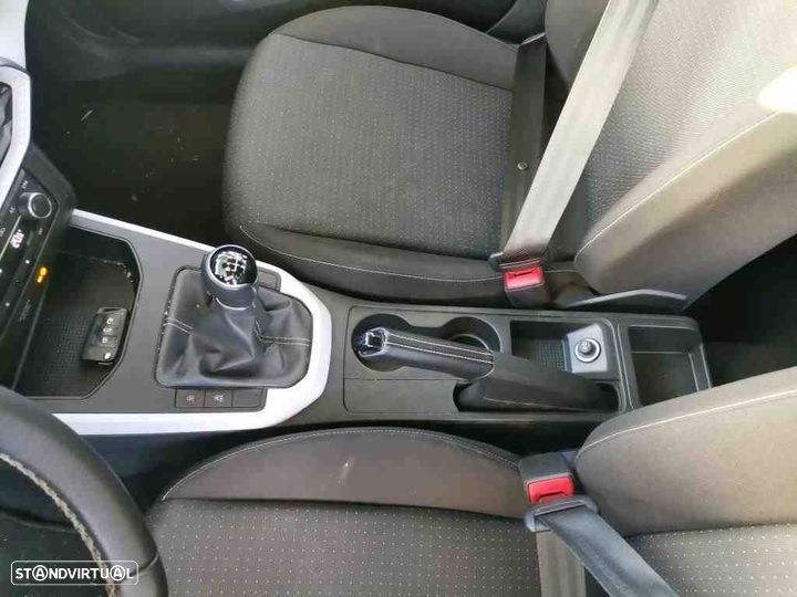 SEAT Arona - 6