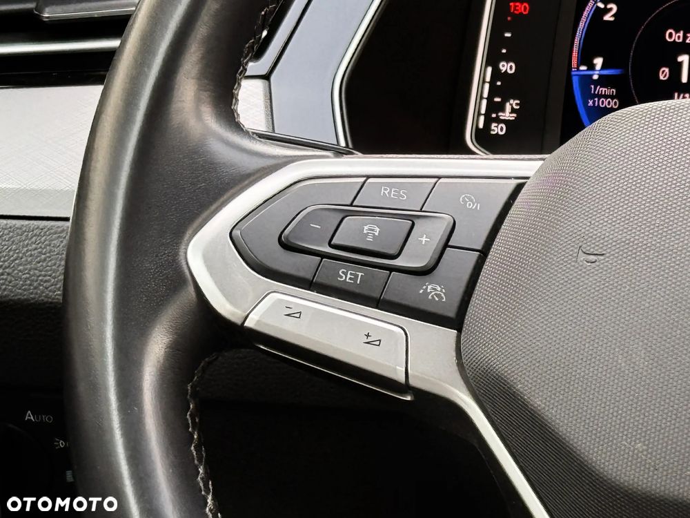 Volkswagen Passat Variant 1.5 TSI EVO Business DSG - 20