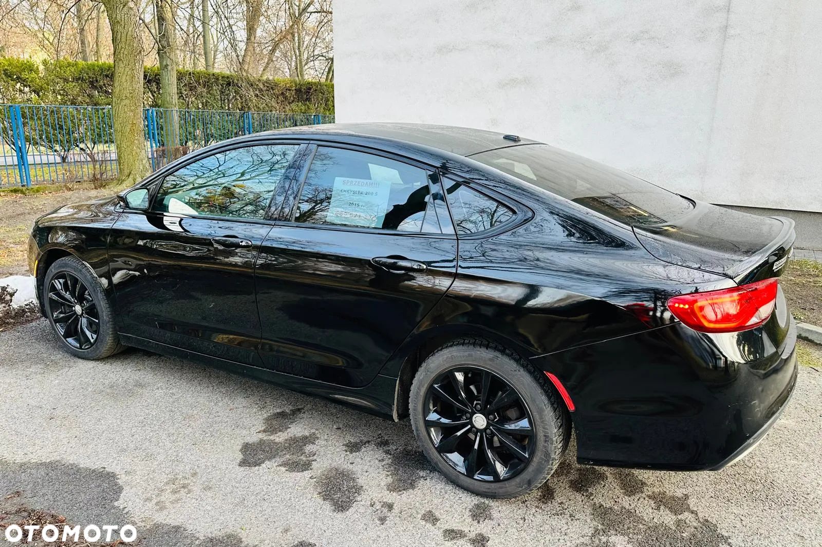 Chrysler 200 - 1