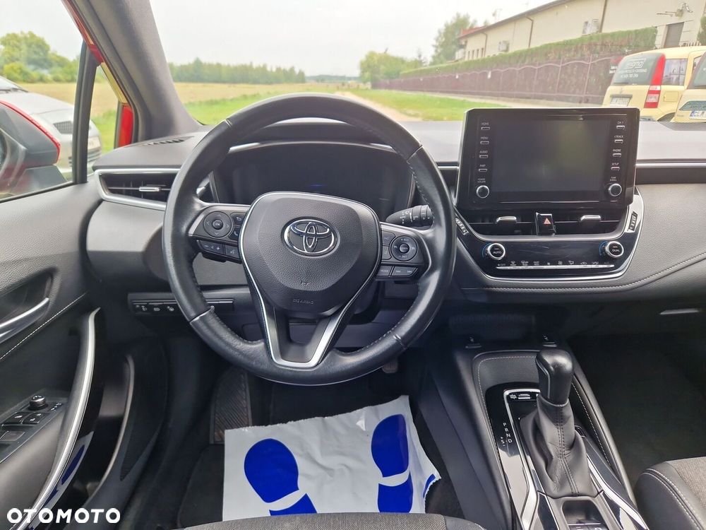 Toyota Corolla 2.0 Hybrid Comfort - 12