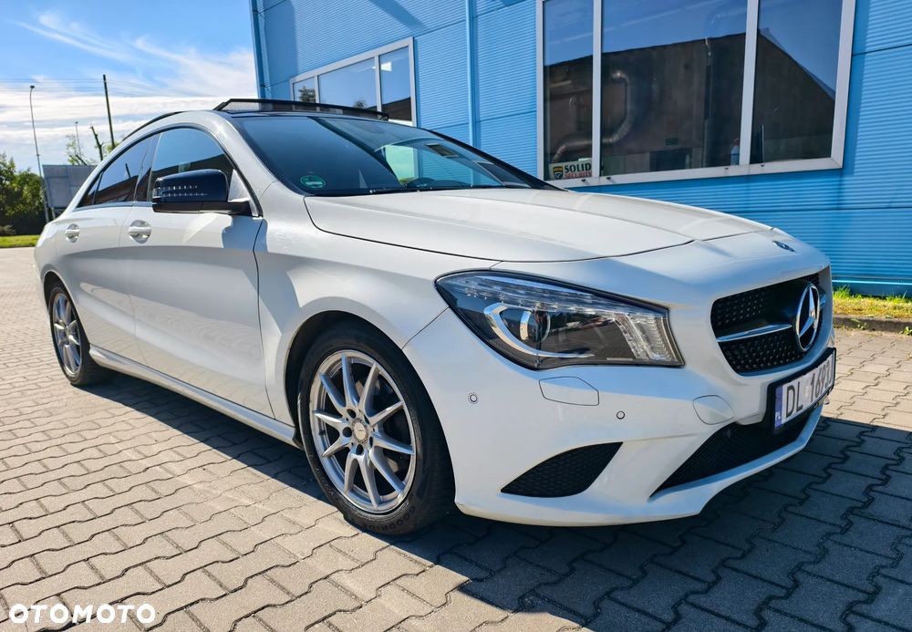 Mercedes-Benz CLA 200 7G-DCT - 7
