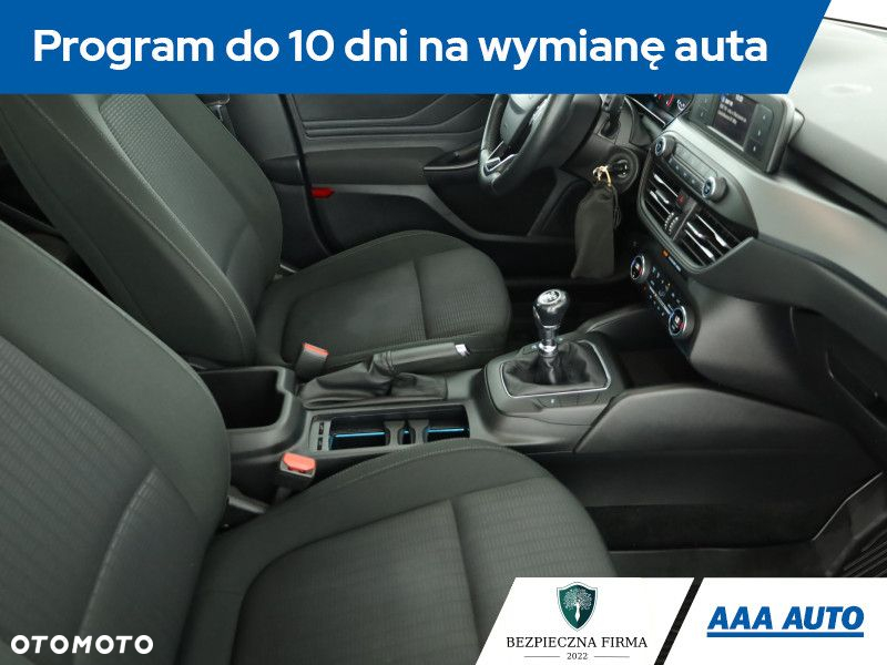 Ford Focus - 8