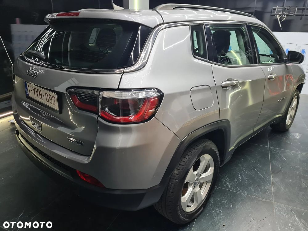 Jeep Compass 1.4 MultiAir Longitude - 11