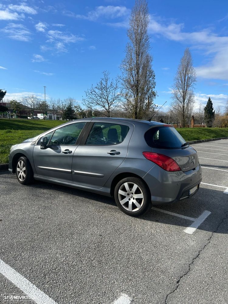 Peugeot 308 1.6 HDi Executive CVM6 - 8