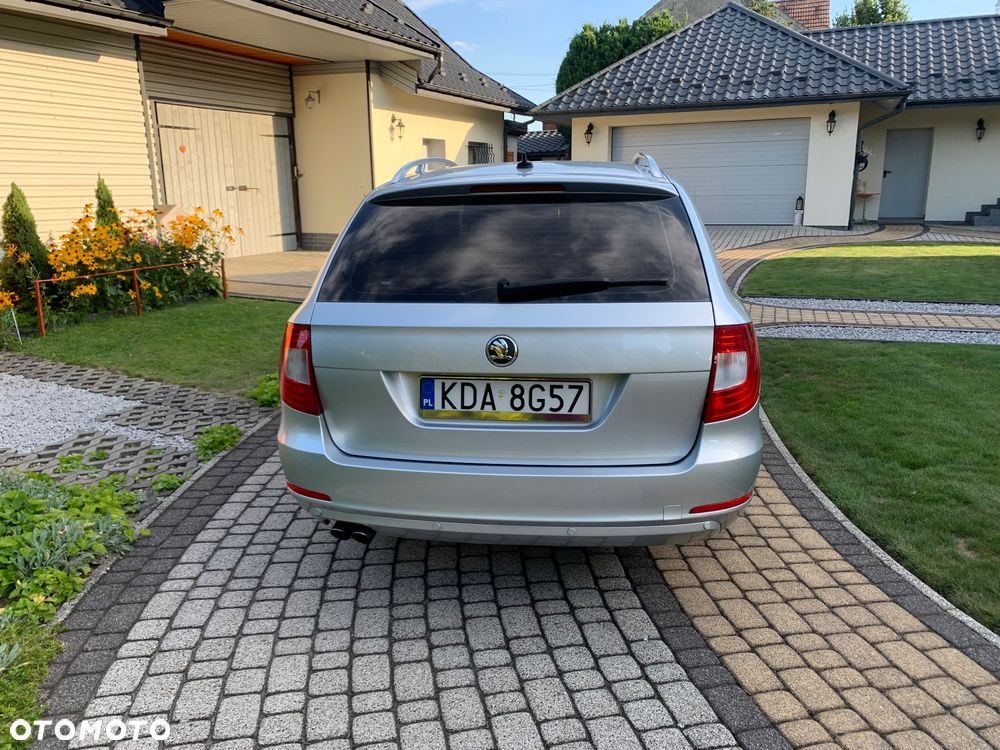 Skoda Superb 2.0 TDI 4x4 Exclusive - 5