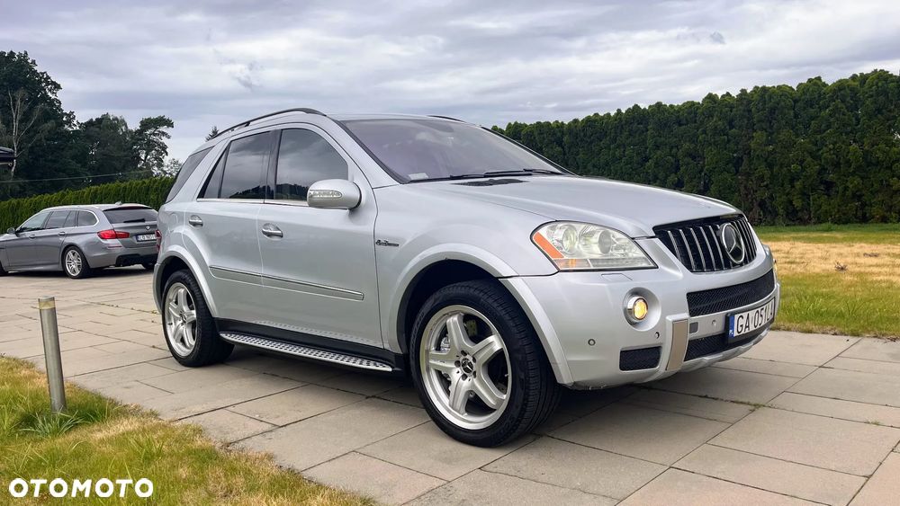 Mercedes-Benz ML 63 AMG 4-Matic - 7