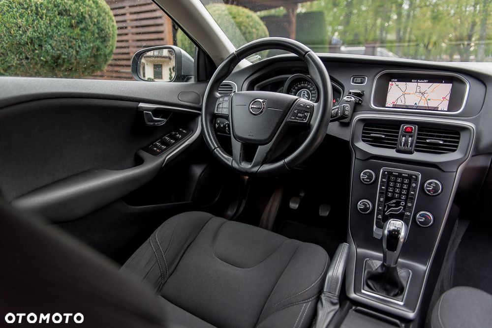 Volvo V40 T2 Kinetic - 31