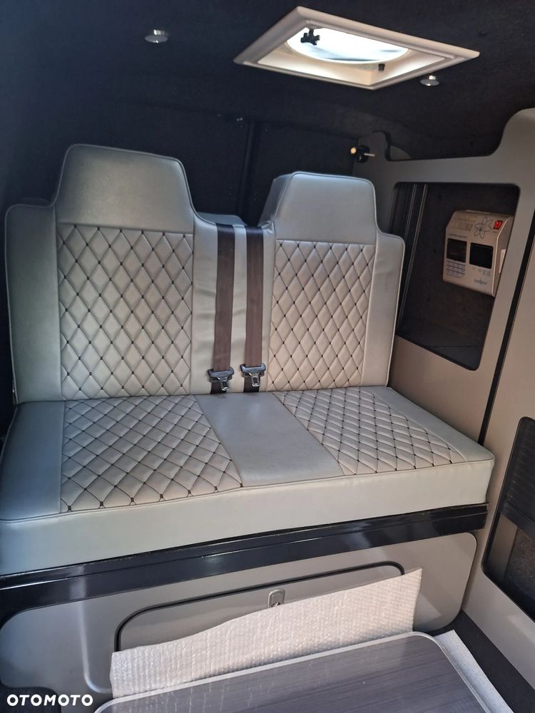 Volkswagen T5 - 15