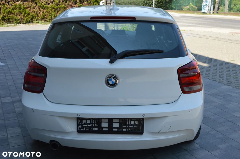 BMW Seria 1 114d Sport Line - 18
