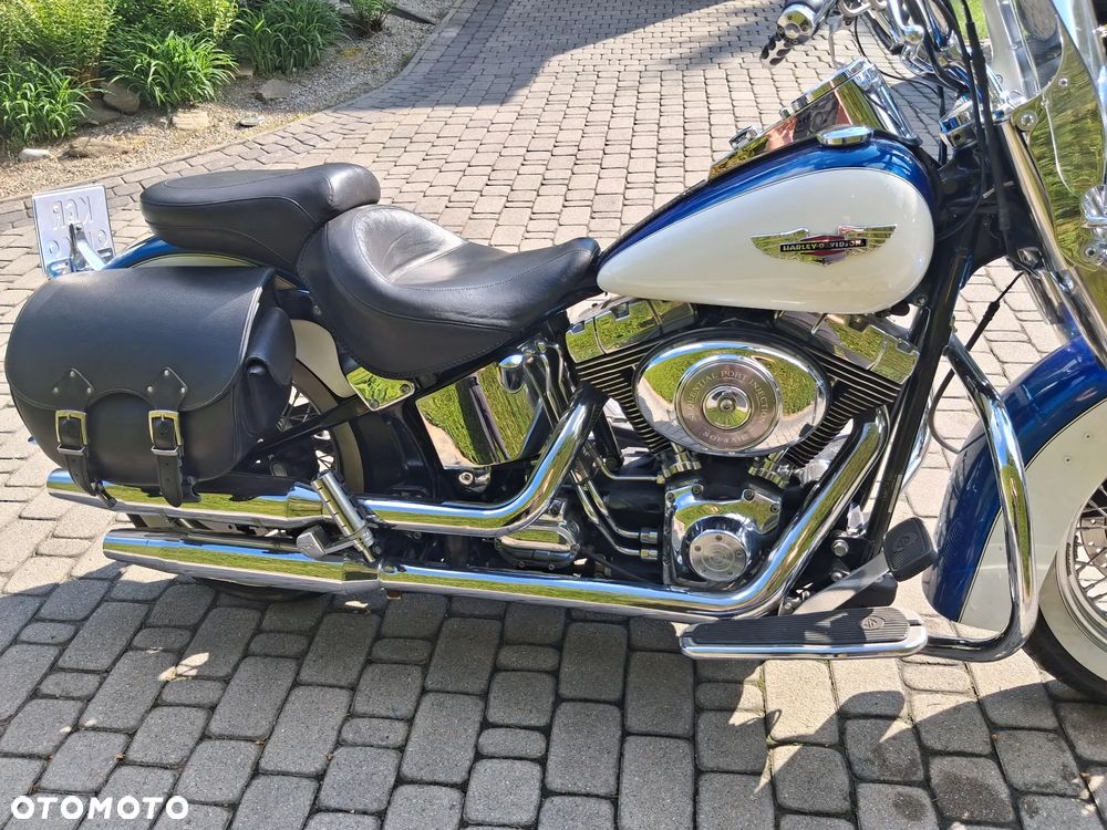 Harley-Davidson Softail Deluxe - 32