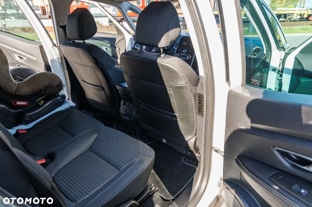 Renault Scenic - 15