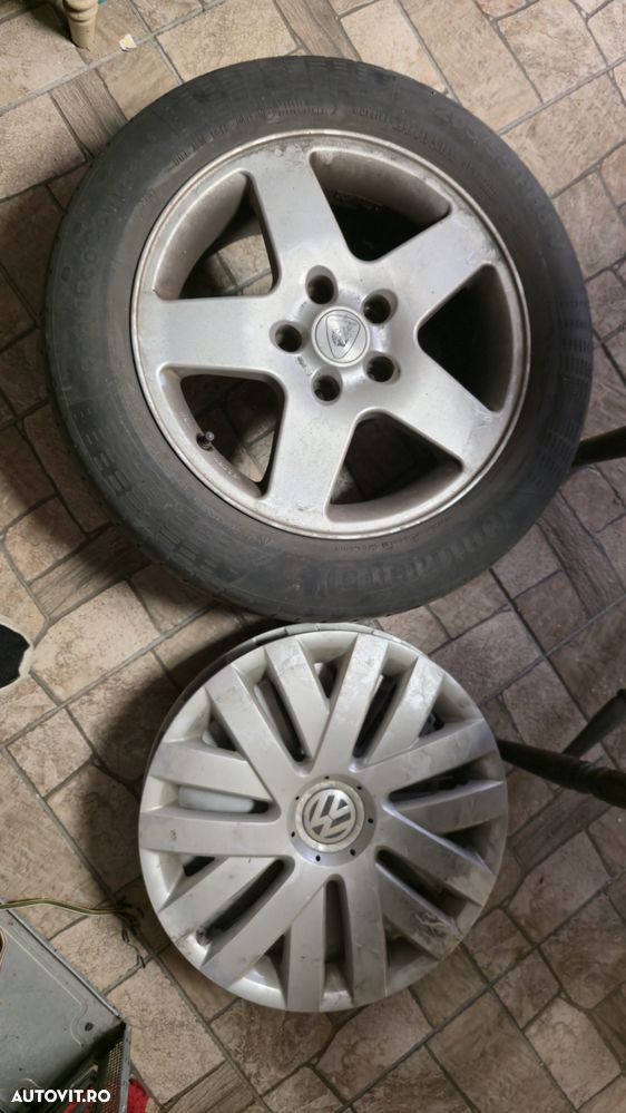 Volkswagen Golf 1.6 TDI DPF Trendline - 11