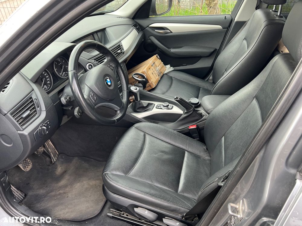 BMW X1 xDrive18d xLine - 28