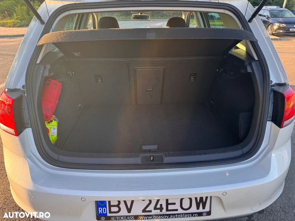 Volkswagen Golf 1.2 TSI BMT Comfortline - 18