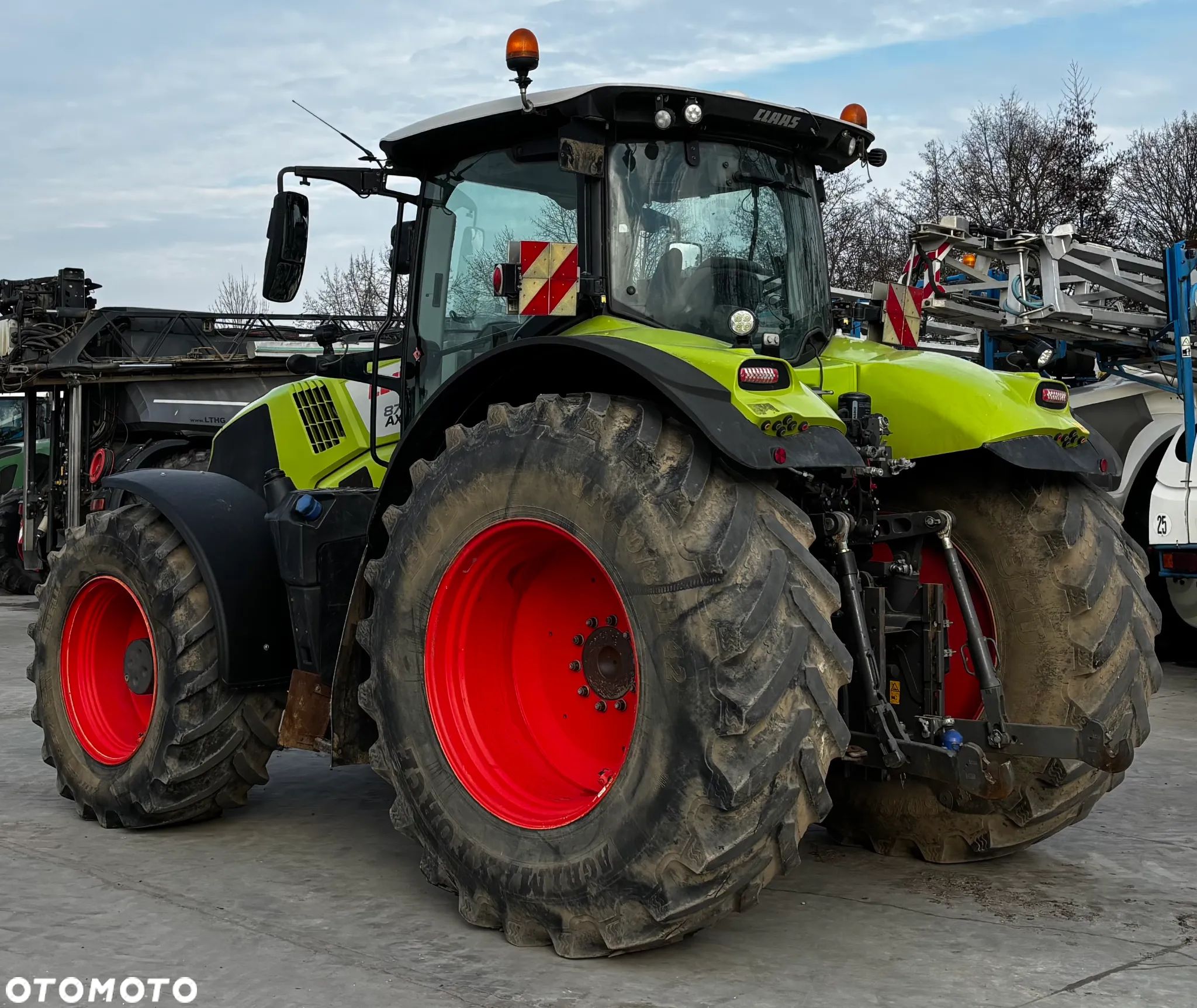Claas AXION 870 - 1