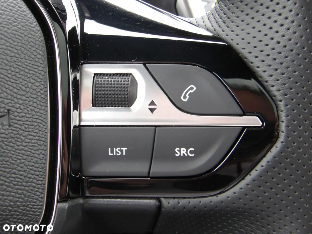 Peugeot 2008 1.2 PureTech GT S&S EAT8 - 23