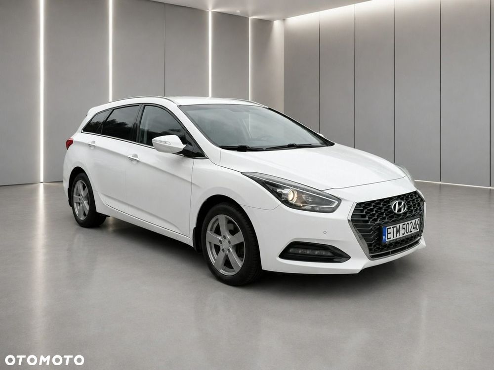 Hyundai i40 Kombi blue 1.6 CRDi Space - 1