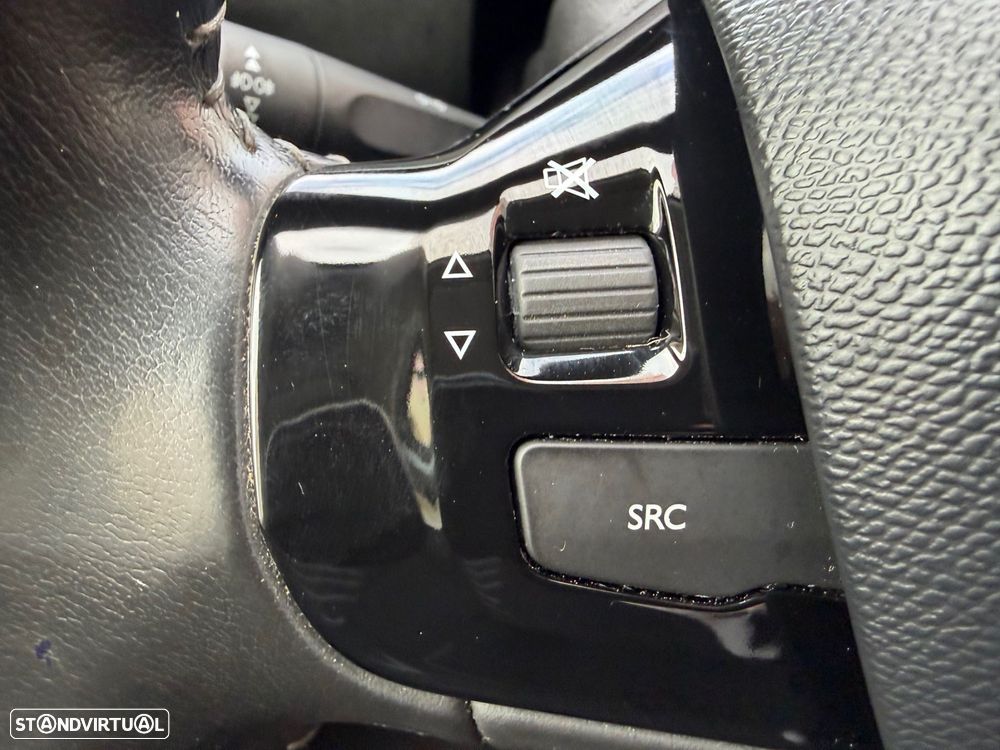 Peugeot 308 125 THP Allure - 37