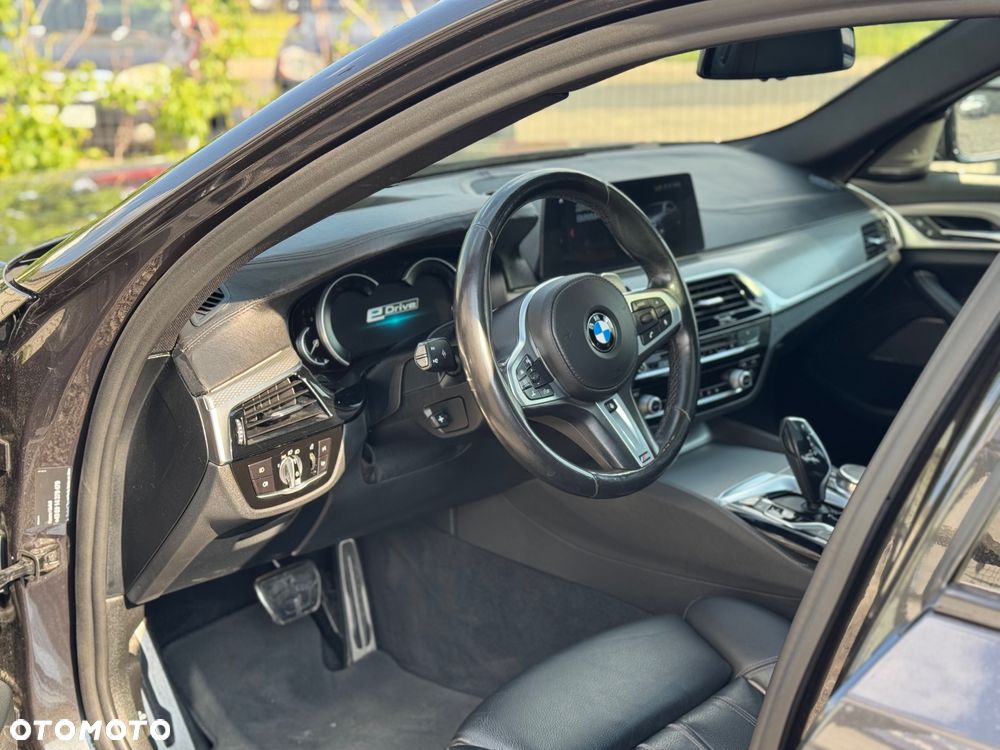 BMW Seria 5 530e iPerformance GPF M Sport sport - 9