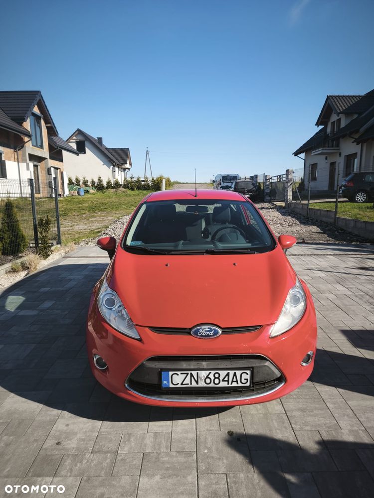 Ford Fiesta 1.25 Ambiente - 2
