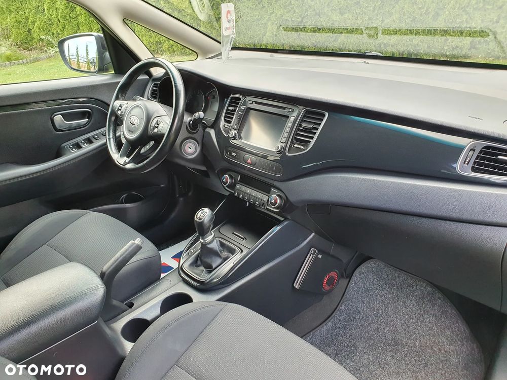Kia Carens 1.6 GDI Dream-Team Edition - 18