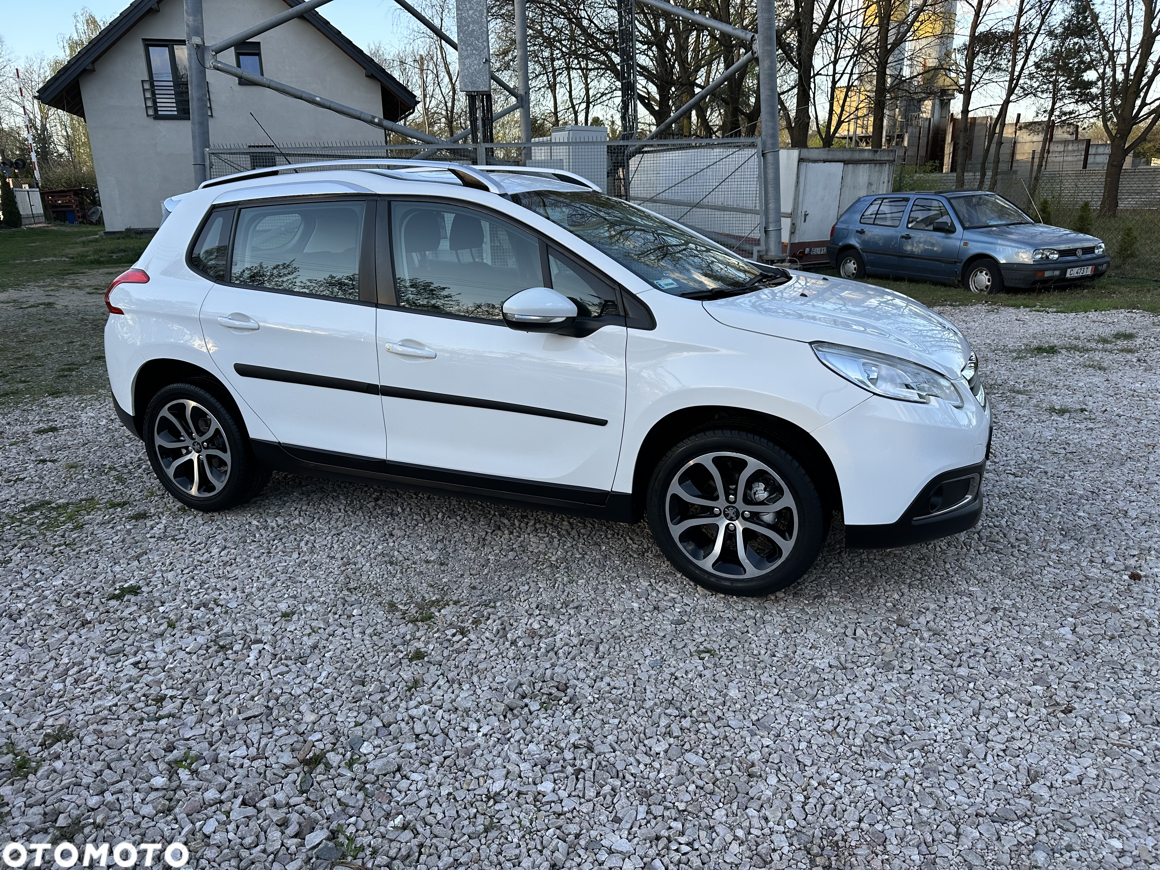 Peugeot 2008 - 9