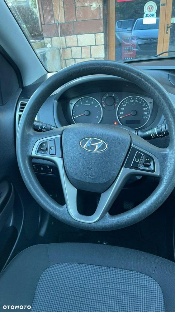 Hyundai i20 - 18