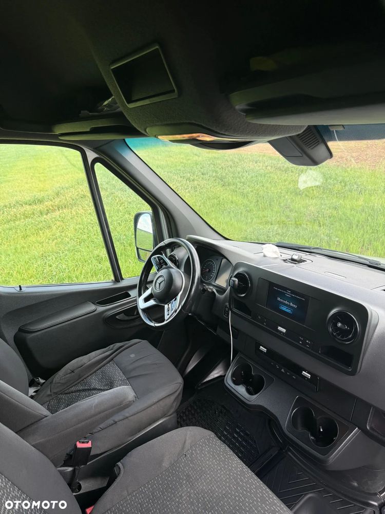 Mercedes-Benz Sprinter - 17