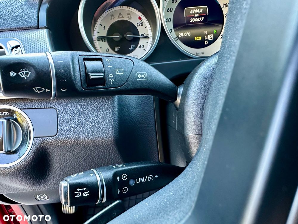 Mercedes-Benz Klasa E 220 BlueTEC 9G-TRONIC Avantgarde - 25