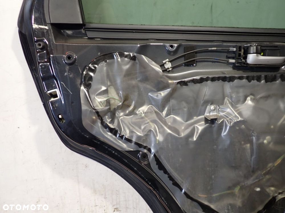 DRZWI LEWY TYŁ ZCE SUZUKI SX4 1.6 - 17