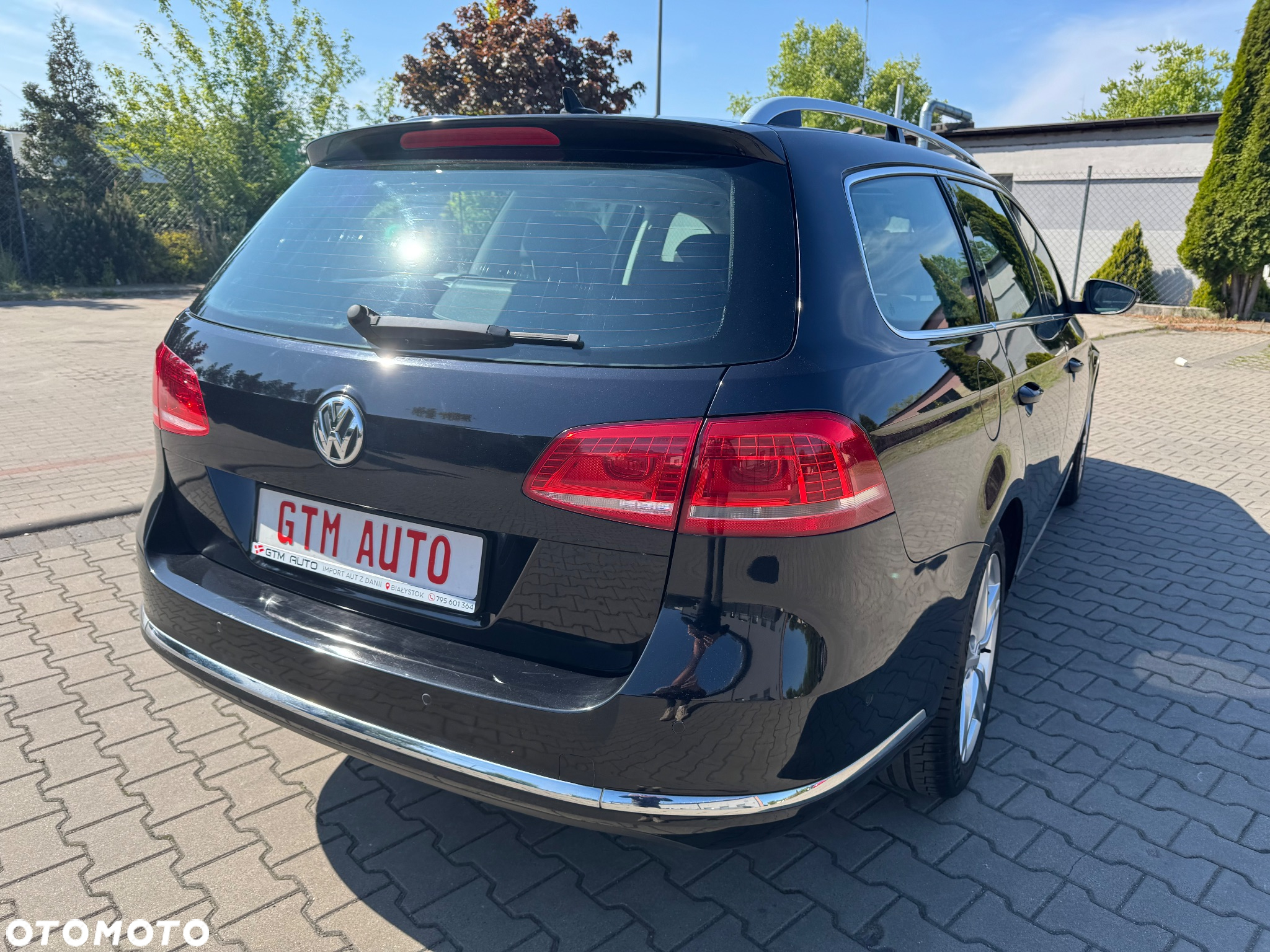 Volkswagen Passat Variant 2.0 TDI DSG BlueMotion Technology Highline - 13
