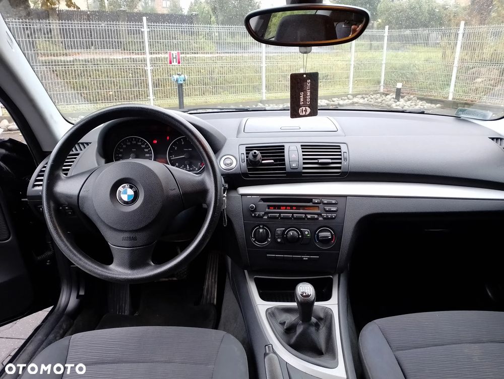 BMW Seria 1 116i - 8