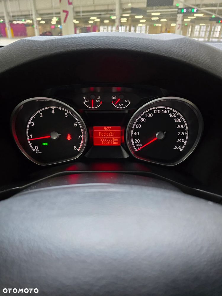 Ford Mondeo 2.0 Ghia - 7